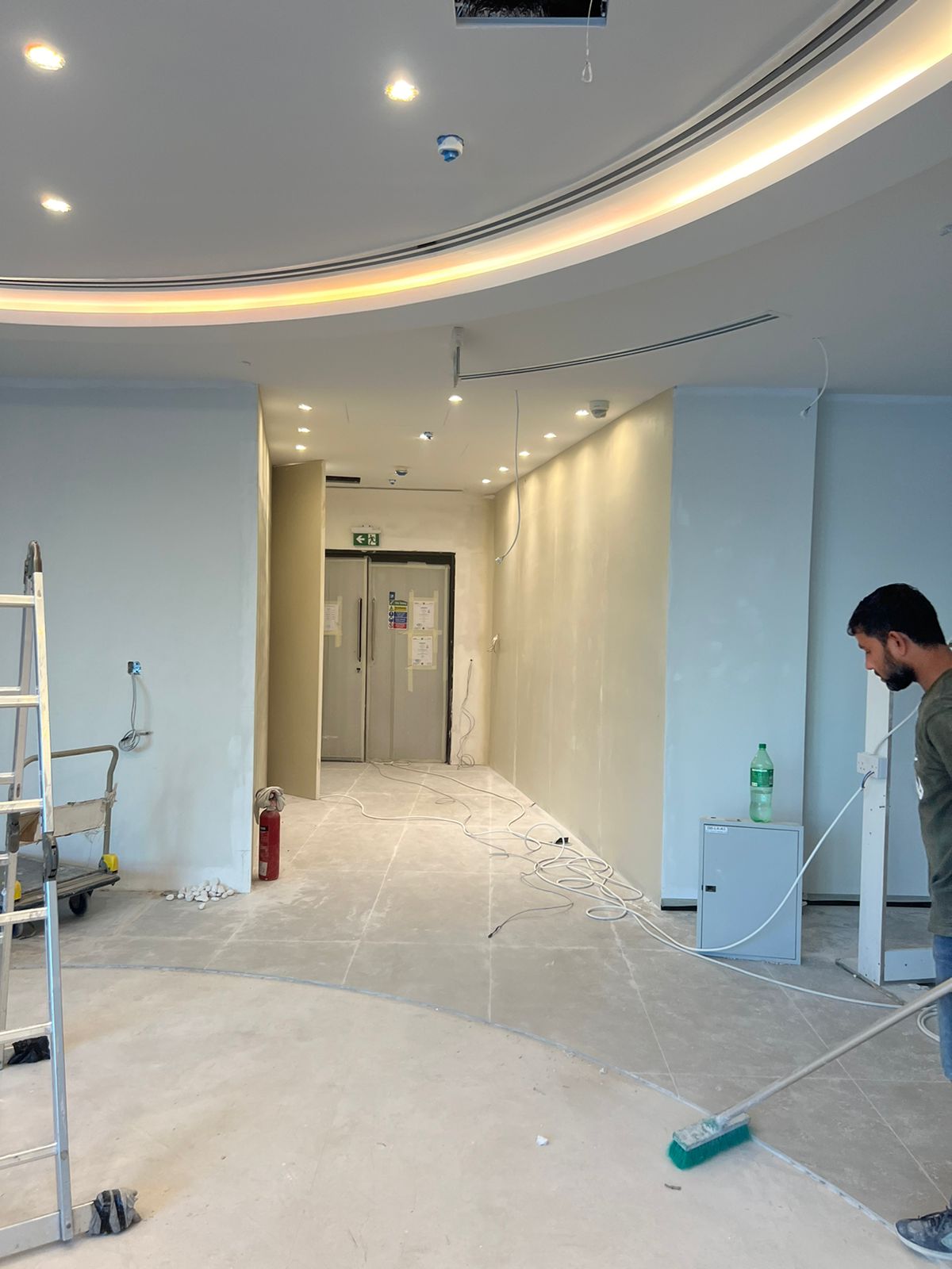 LUXVANT-Real Estate-project during by carefull craftsment (14)